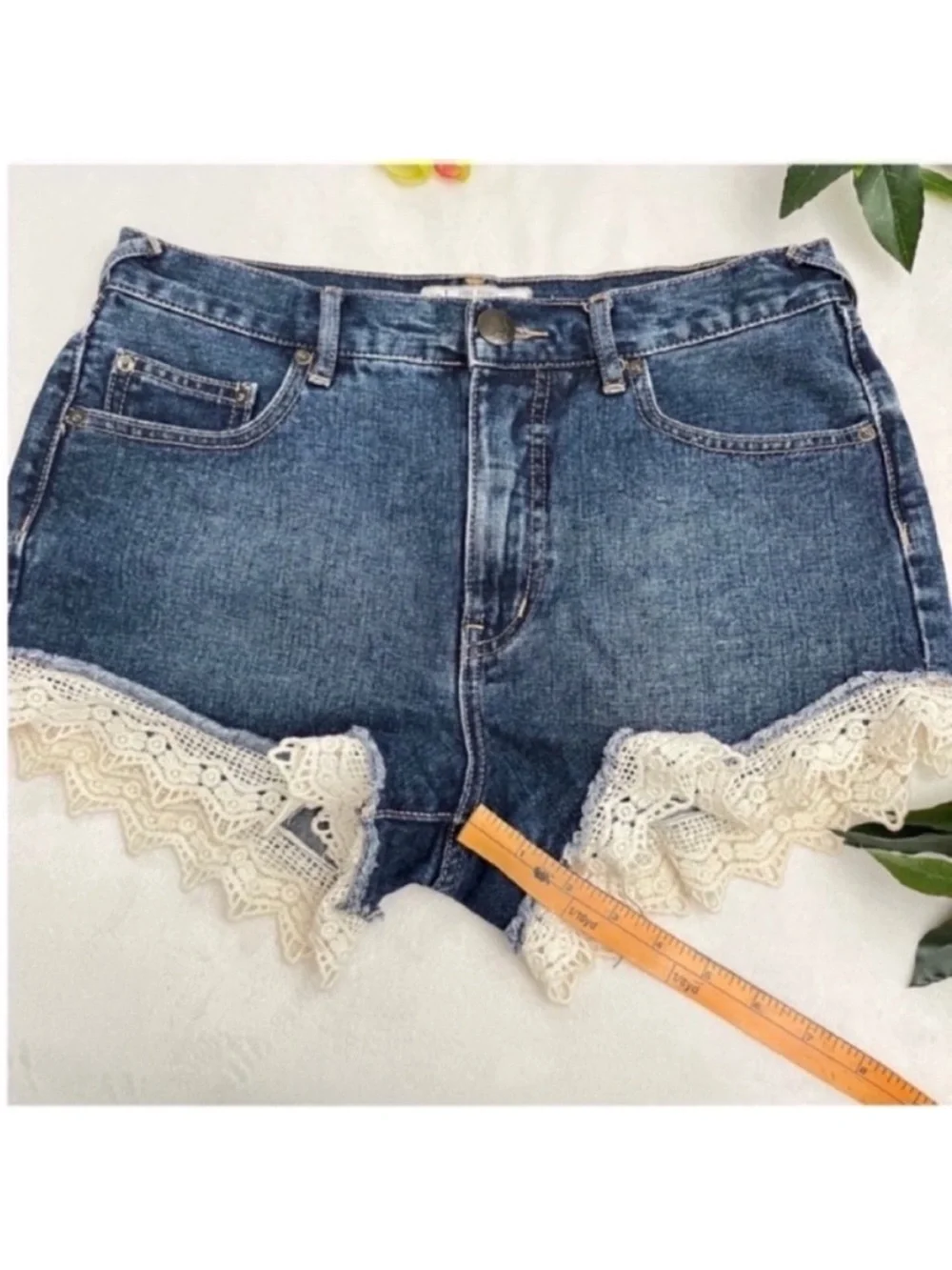 Free People Dark Blue Denim Shorts with Cream Lace Trim Size 26